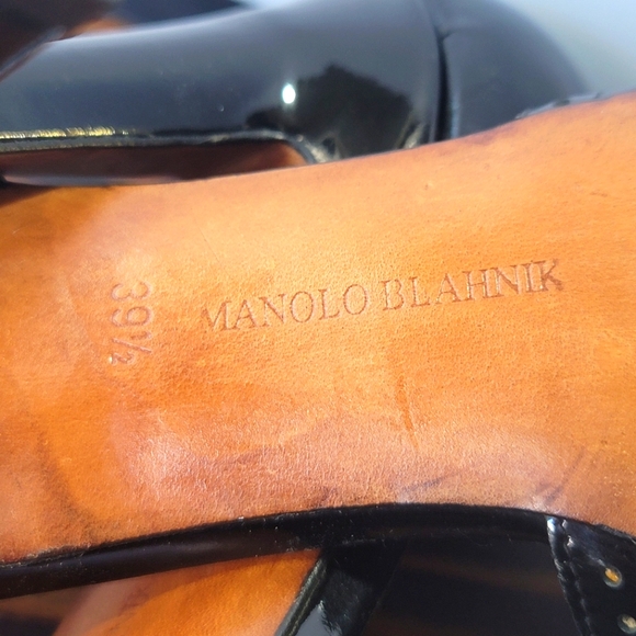 Manolo Blahnik Charlado 39.5 Black Patent Peep Toe D'orsay Spectator Heels Pumps - Picture 8 of 16
